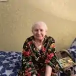 уход и присмотр за пожилыми людьми
